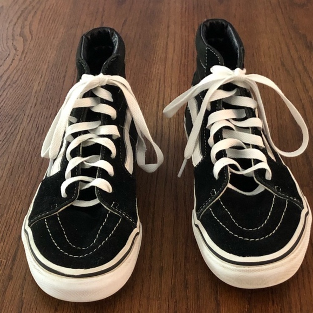 VANS Off The Wall Hi tops Youth Size 4 Excellent Condition